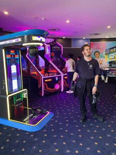 18+ Christmas Group program December 2024